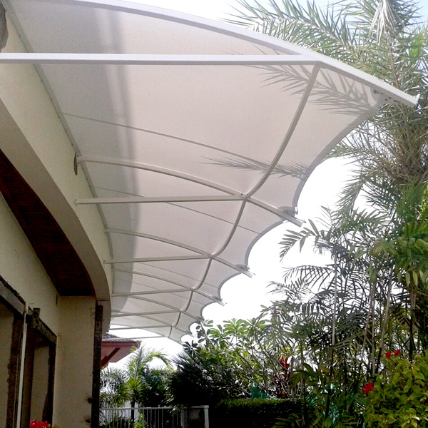 Retractable Awning with Stand